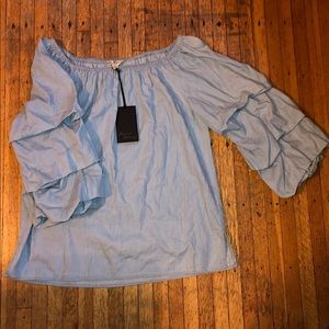 NWT Off Shoulder Puff Sleeve Top